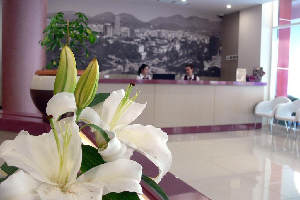 Sky 2 Hotel Tiran Dış mekan fotoğraf