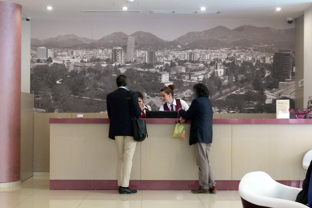 Sky 2 Hotel Tiran Dış mekan fotoğraf