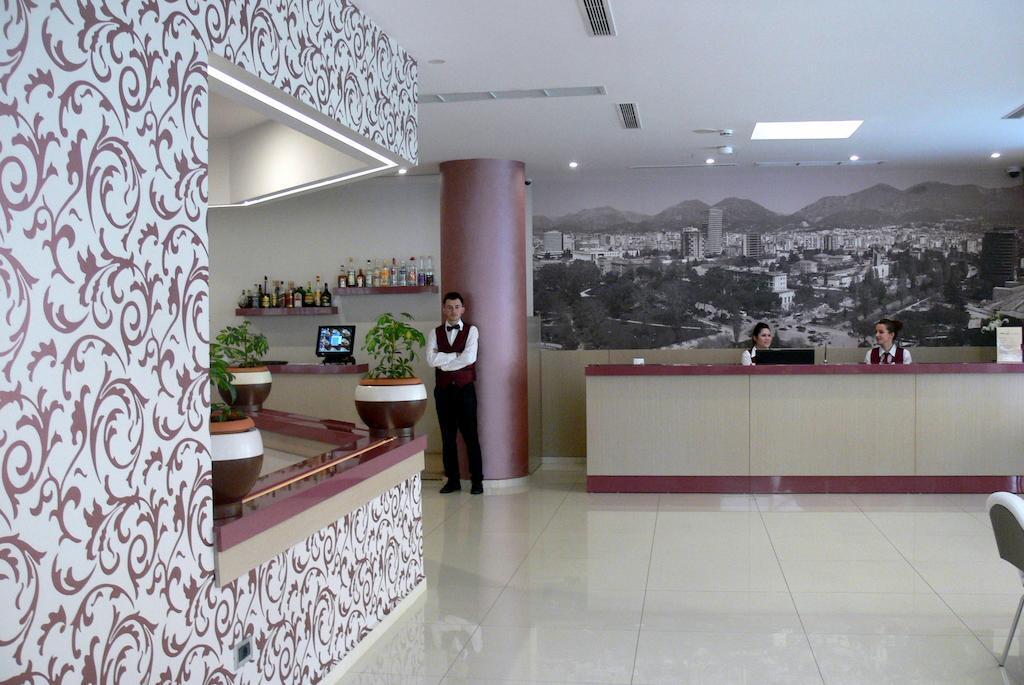 Sky 2 Hotel Tiran Dış mekan fotoğraf
