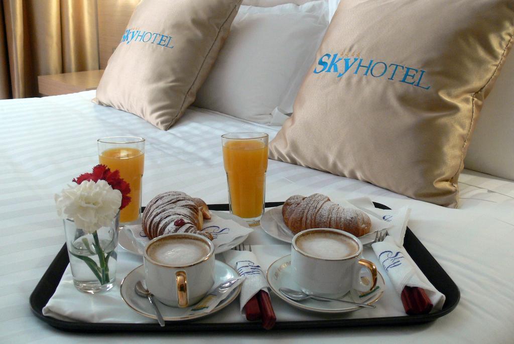 Sky 2 Hotel Tiran Dış mekan fotoğraf