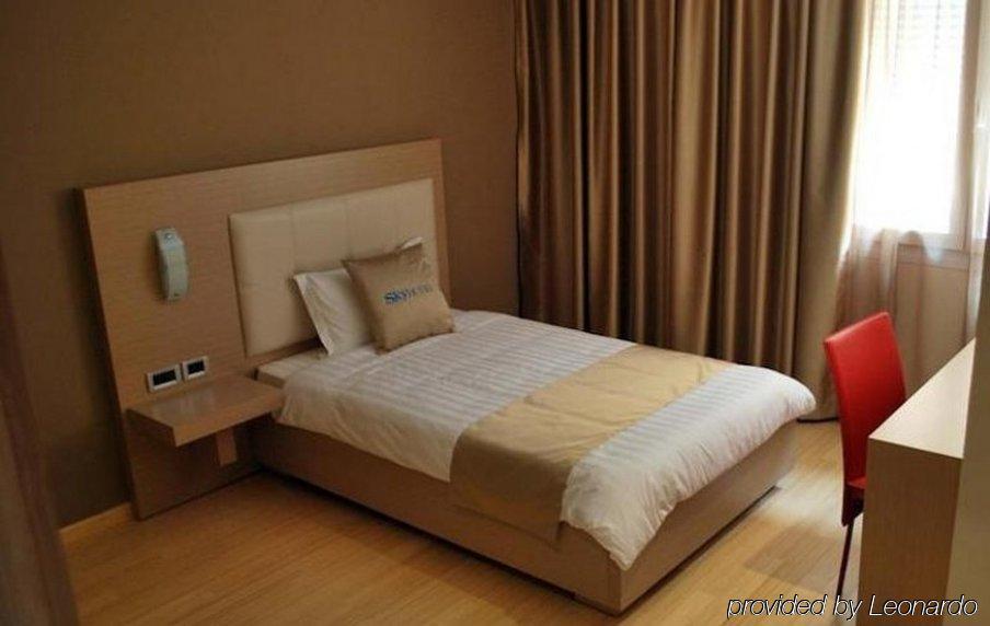 Sky 2 Hotel Tiran Dış mekan fotoğraf
