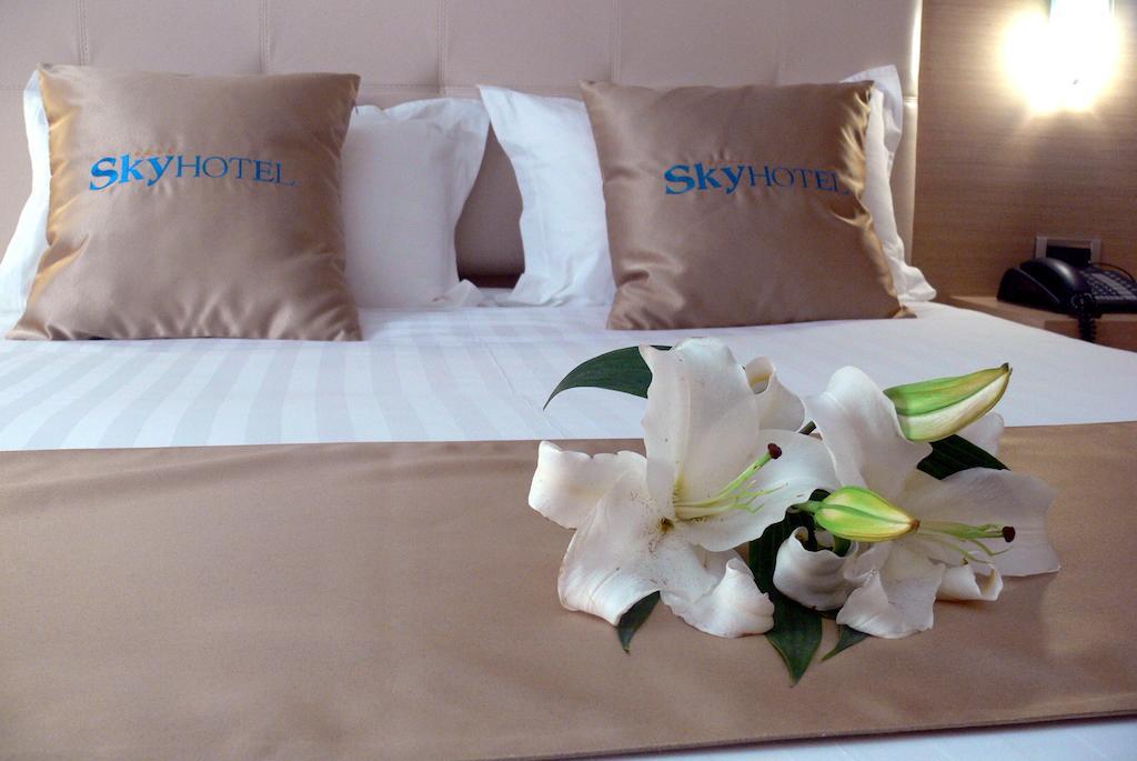 Sky 2 Hotel Tiran Dış mekan fotoğraf