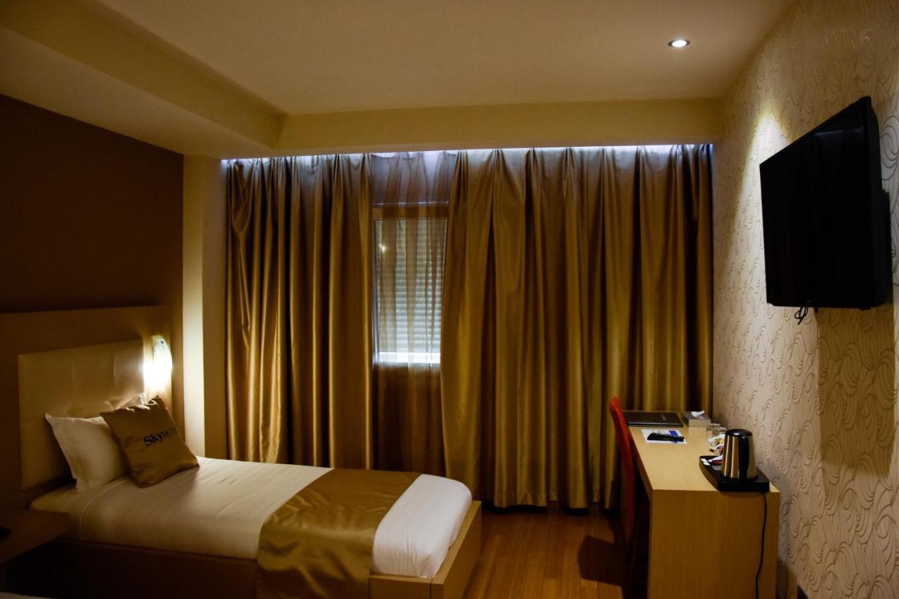 Sky 2 Hotel Tiran Dış mekan fotoğraf