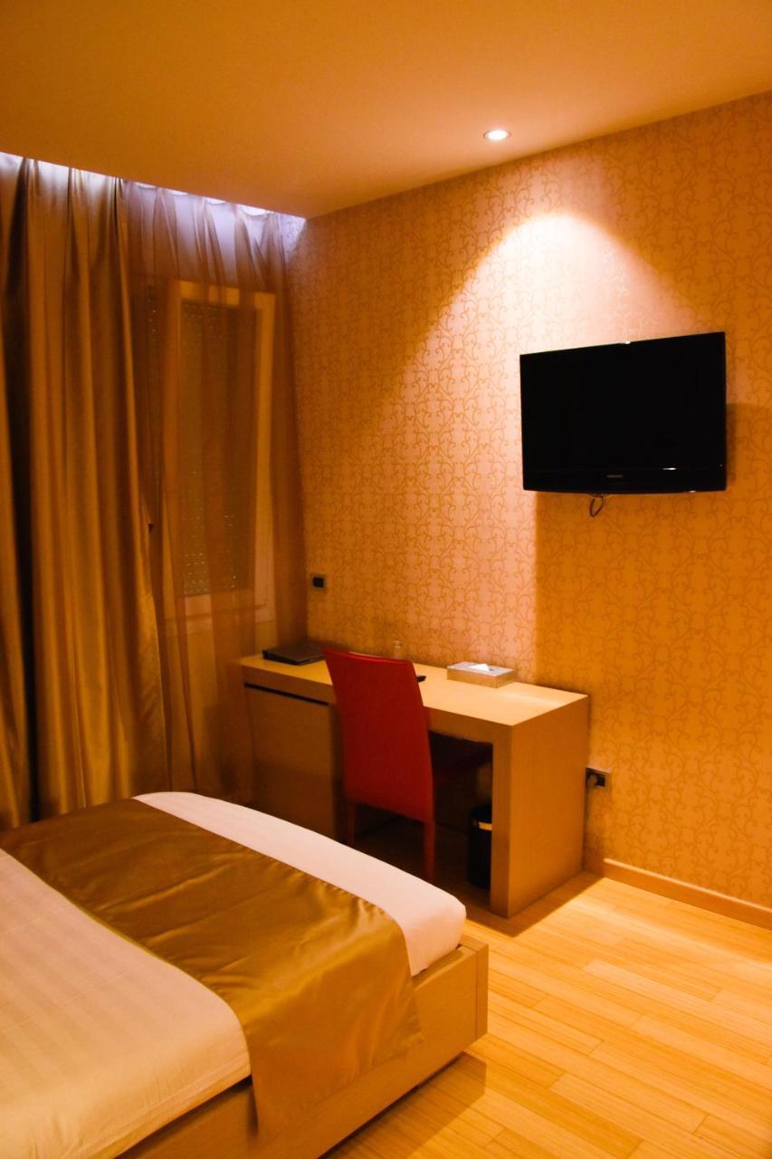 Sky 2 Hotel Tiran Dış mekan fotoğraf