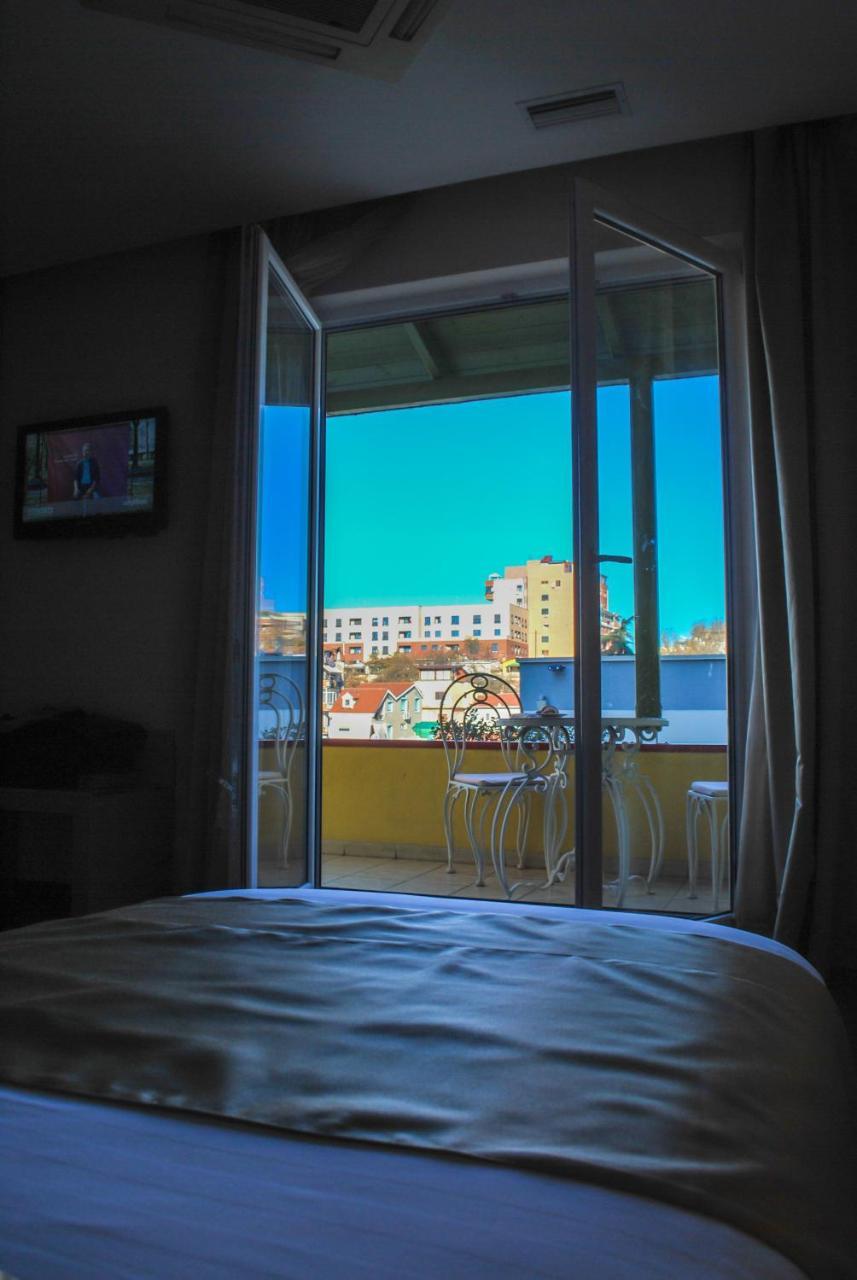 Sky 2 Hotel Tiran Dış mekan fotoğraf