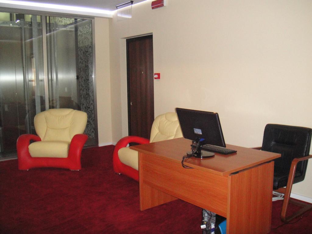 Sky 2 Hotel Tiran Dış mekan fotoğraf